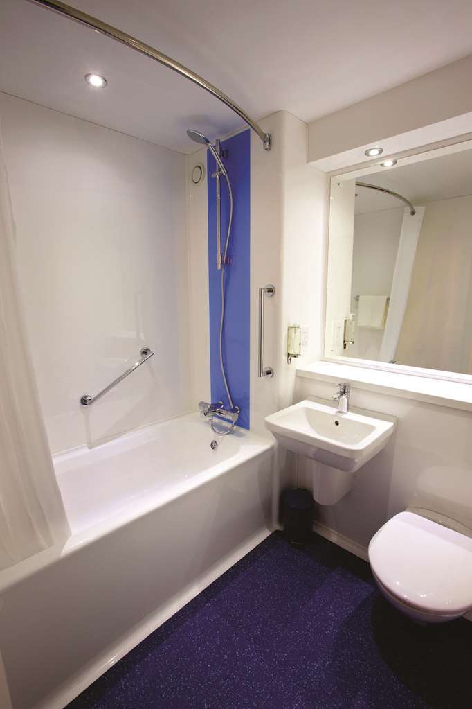 Travelodge Buckingham Phòng bức ảnh